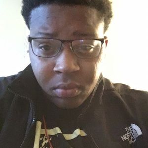 Meet your Posher, Akeem